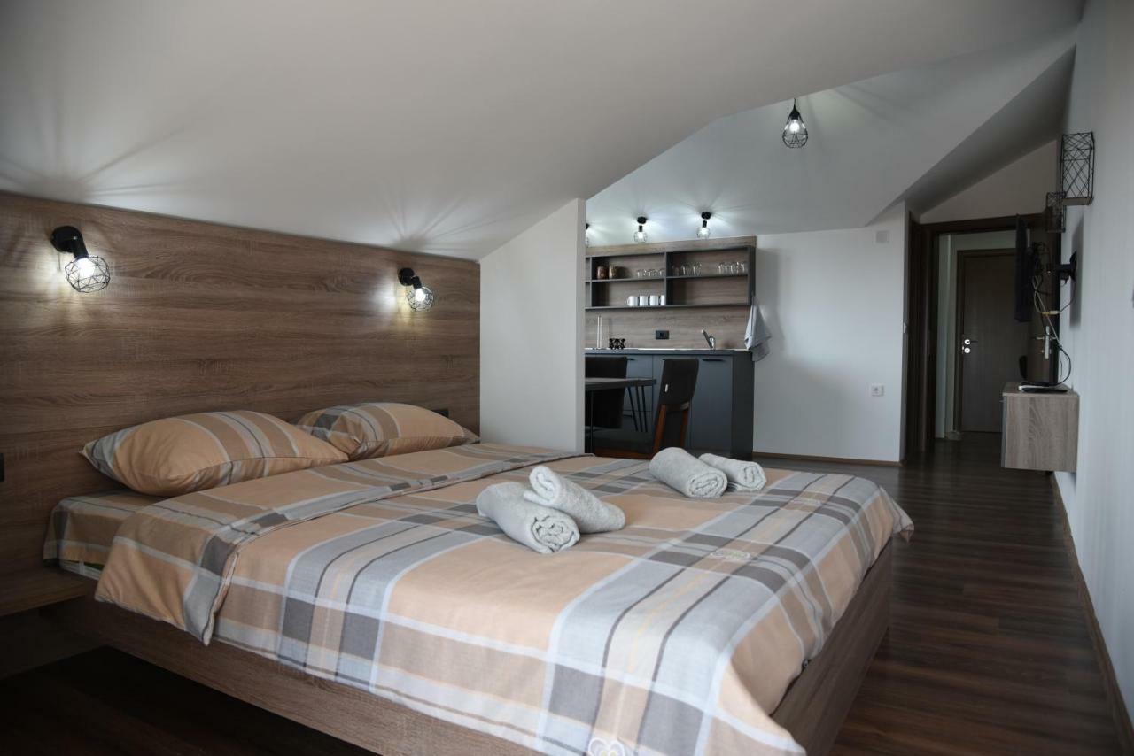 Mihail'S Apartments In Ohrid - 1 Bagian luar foto