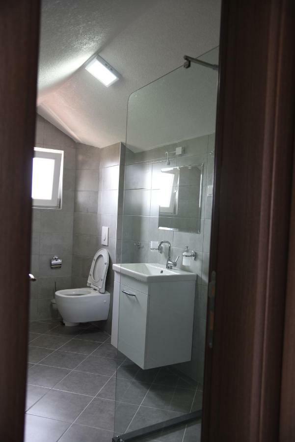 Mihail'S Apartments In Ohrid - 1 Bagian luar foto